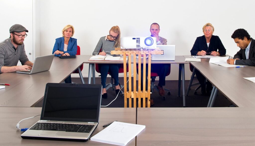 Der Arbeitgeber muss dem Betriebsrat für die Durchführung der Betriebsratsarbeit die notwendige Sachausstattung zur Verfügung stellen.