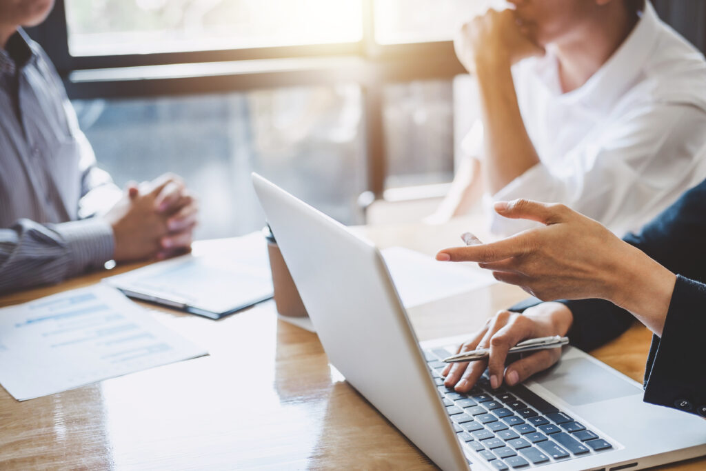 Der BFH stellt klar: Eine im Inland nichtrechtsfähige ausländische Familienstiftung unterliegt nicht der Ersatzerbschaftsteuer. Relevanz für Stiftungen & Berater.